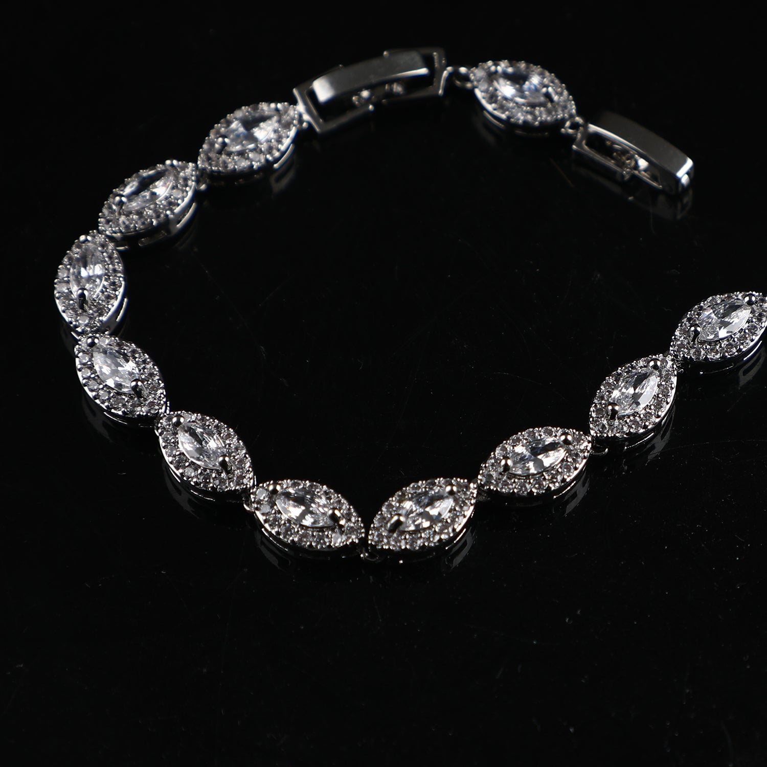 BRANSOLETKA ANGEL EYES [CLEAR]